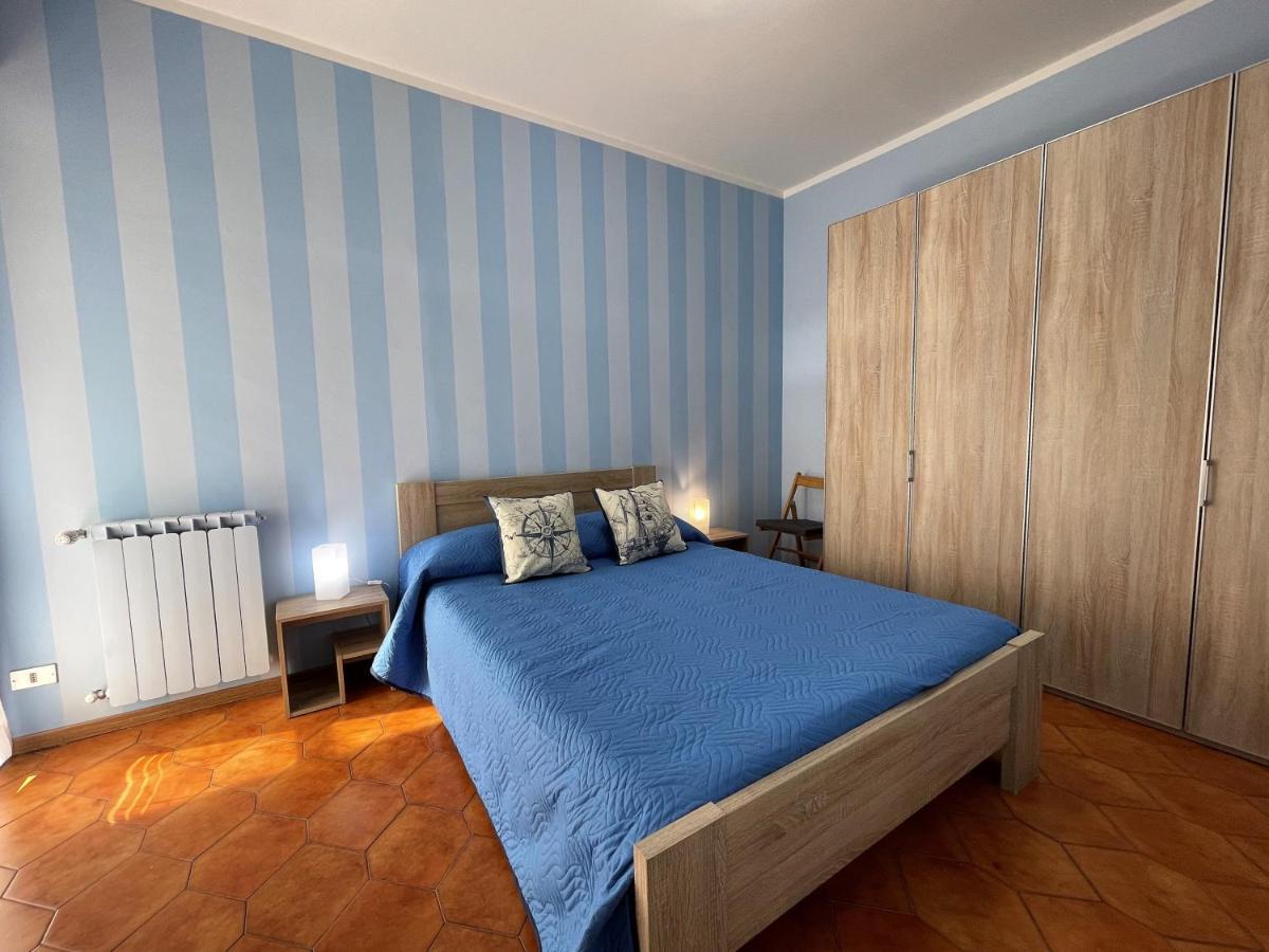 Stefano'S Guests House: 2 Bedrooms & Parking In Виареджо Экстерьер фото