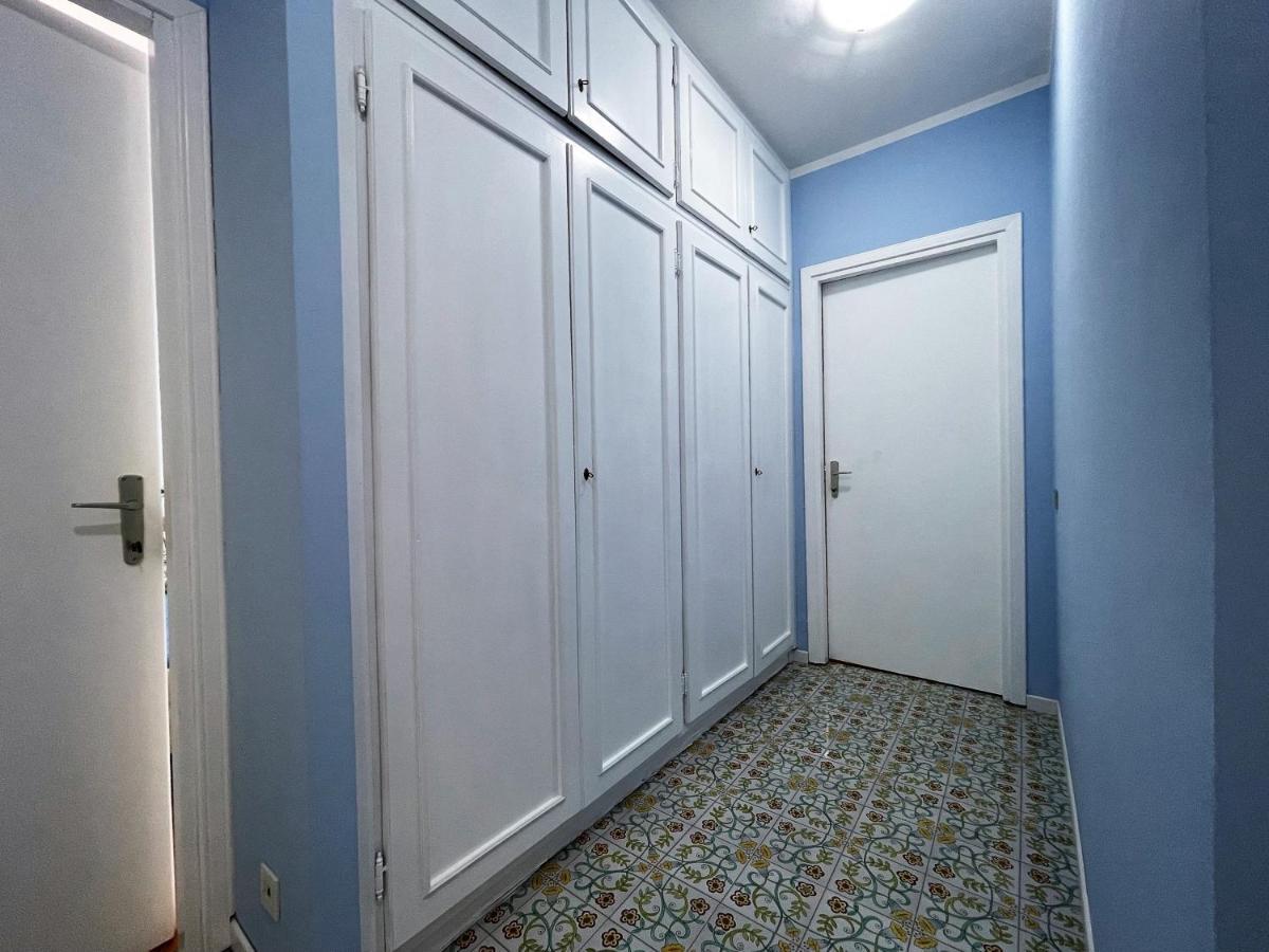 Stefano'S Guests House: 2 Bedrooms & Parking In Виареджо Экстерьер фото